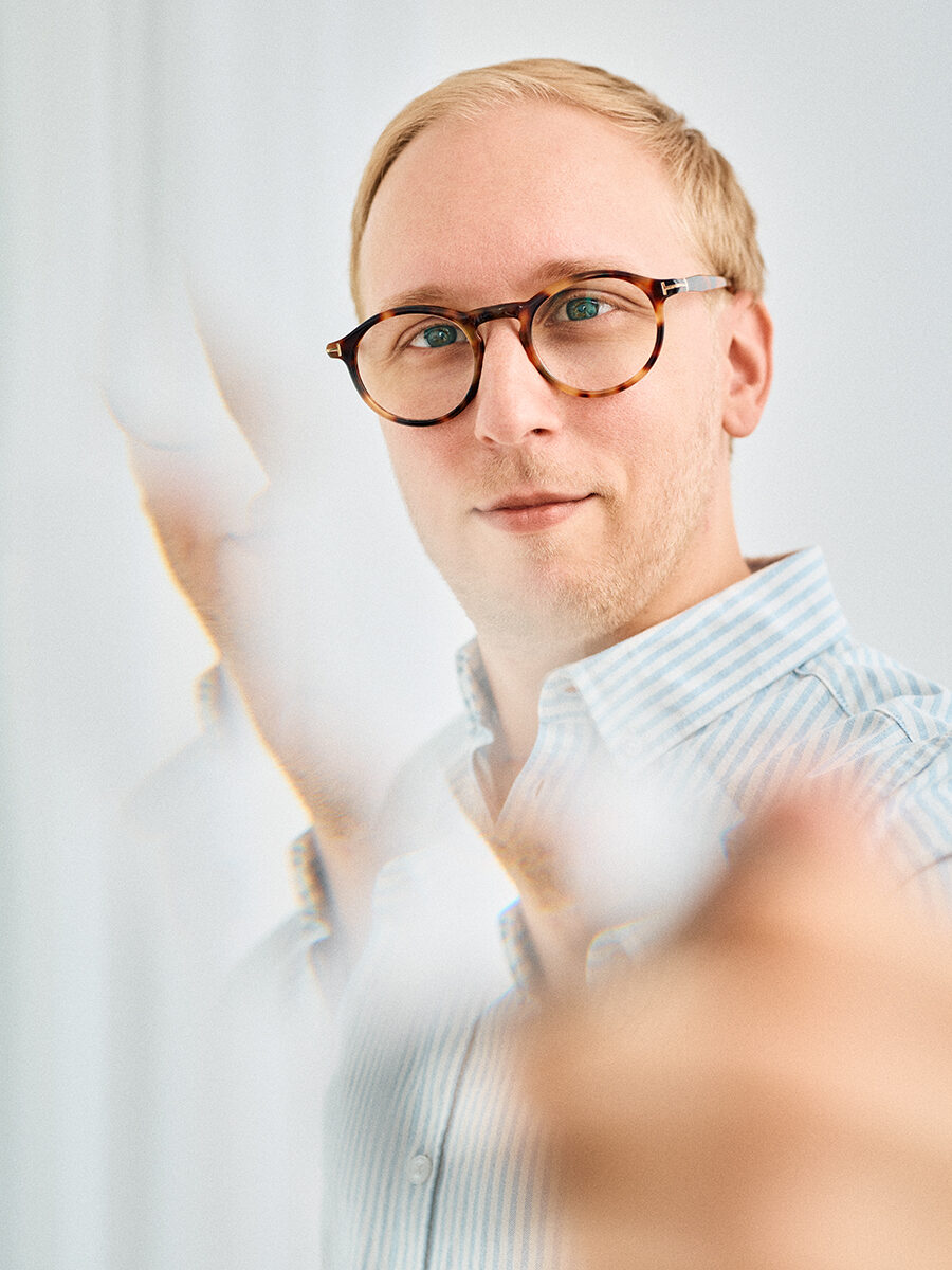 Portrait von Fotograf Christopher Fuhrmann.